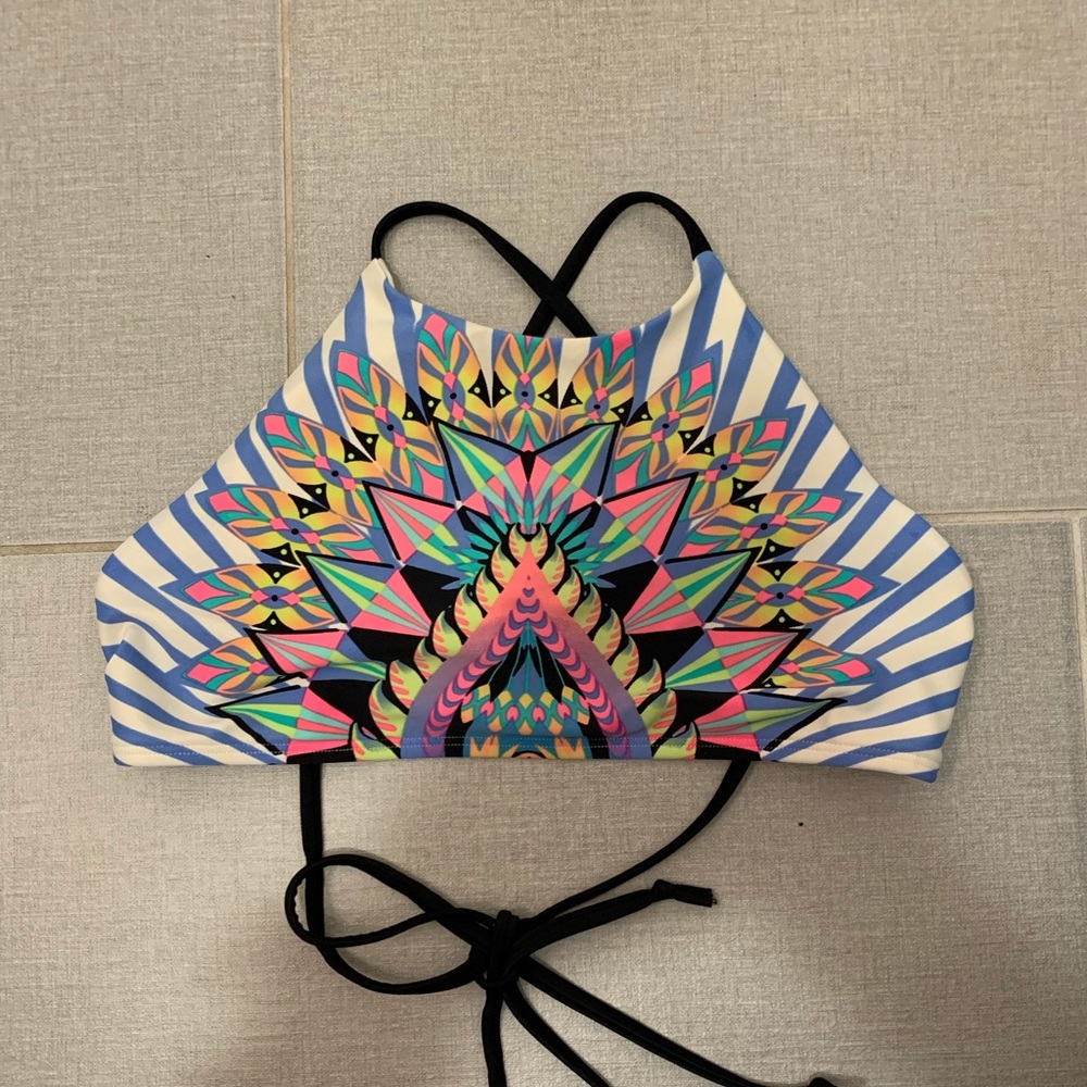 fun & colorful bikini top!!